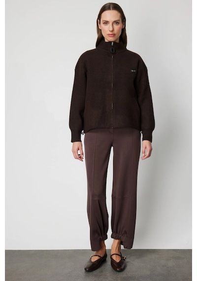 On Fashion Kadın Beli Lastikli Dik Yaka Fermuarlı Kahverengi Hırka 60937 Kahve