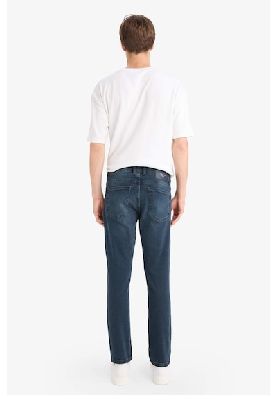 Defacto Pedro Slim Fit Dar Kalıp Normal Bel Dar Paça Jean Pantolon R8791az25aunm83 İndigo Defacto Pedro Slim Fit Dar Kalıp Normal Bel Dar Paça Jean Pantolon R8791az25aunm83 İndigo