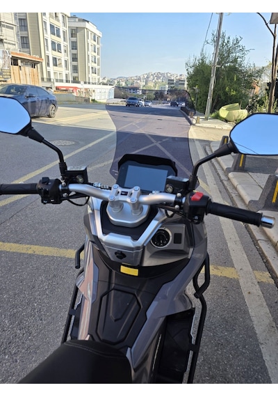 Motocam Rks Freccia Ön Cam 2022-2026 Model 55cm Füme Renkli 4mm Kısa
