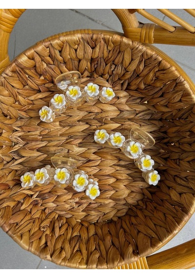 Şehrazat Handmade Büyük Boy Papatyali Mandal Toka Krem