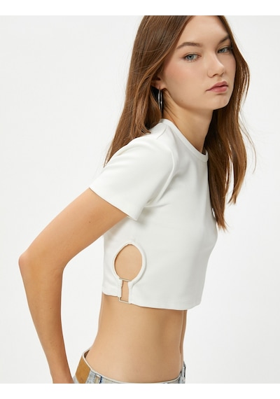 Koton Crop Tişört Pencere Detaylı Kısa Kollu Bisiklet Yaka Pamuklu Ekru 4sal10023ık 4SAL10023IK010 Ekru Koton Crop Tişört Pencere Detaylı Kısa Kollu Bisiklet Yaka Pamuklu Ekru 4sal10023ık 4SAL10023IK010 Ekru