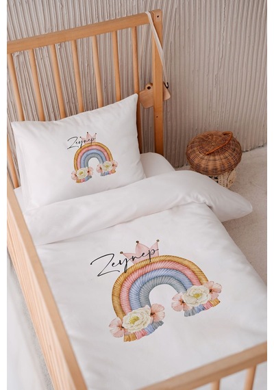 %100 Pamuk Saten Isme Özel Isimli 100x150 Bebek Yatak Nevresim Seti Çiçekli Gökkuşağı