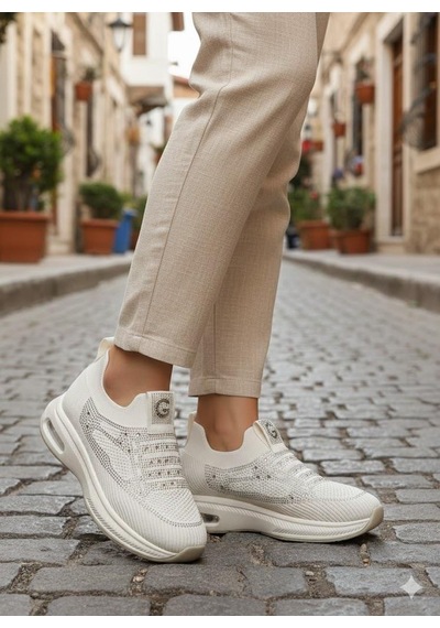 Guja 26y302-1 Rahat Air Taban Taşlı Tekstil Bağcıksız Spor Sneaker Kadın Ayakkabı Bej