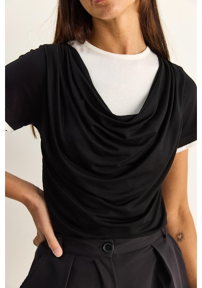 Shade Kadın Çift Kat Görünümlü Degaje Yaka Kısa Kol T-shirt 6140 60286132 - Siyah