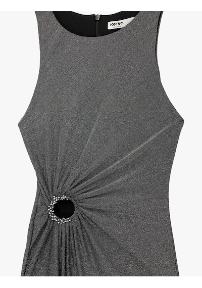 Koton Kolsuz Bisiklet Yaka Slim Fit Taş Detaylı Simli Midi Slip Elbise Siyah 6sak80066fk Siyah Koton Kolsuz Bisiklet Yaka Slim Fit Taş Detaylı Simli Midi Slip Elbise Siyah 6sak80066fk Siyah