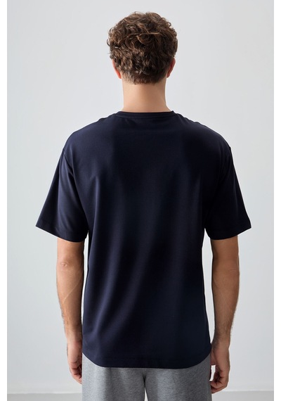 Air Jones Tommy Life Lacivert Pamuklu Kalın Yumuşak Dokulu Oversize Fit Baskılı Erkek T-shirt - 88374 Lacivert Air Jones Tommy Life Lacivert Pamuklu Kalın Yumuşak Dokulu Oversize Fit Baskılı Erkek T-shirt - 88374 Lacivert