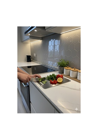%100 Paslanmaz Çelik Kesme Tahtası Ve Askılık 24x33 Cm Gümüş