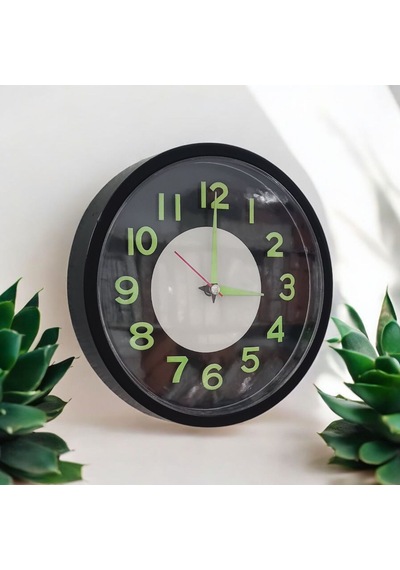 Fosforlu Kabartma Rakam Küçük Çocuk Odası Siyah Duvar Saati Çap 22 Cm Siyah