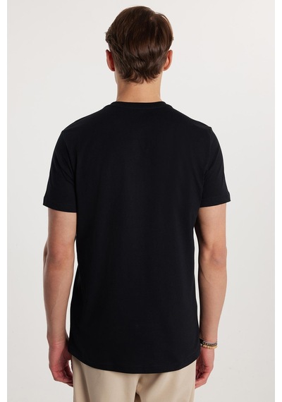 Tudors Erkek Slim Fit Dar Kesim %100 Pamuk Yumuşak Dokulu Baskılı Siyah Bisiklet Yaka Tişört-33161 Siyah Tudors Erkek Slim Fit Dar Kesim %100 Pamuk Yumuşak Dokulu Baskılı Siyah Bisiklet Yaka Tişört-33161 Siyah
