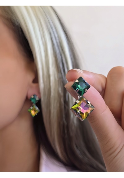Dikey Kare Vintage Model Kristal Taşlı Hareli Yeşil Renkli Küpe