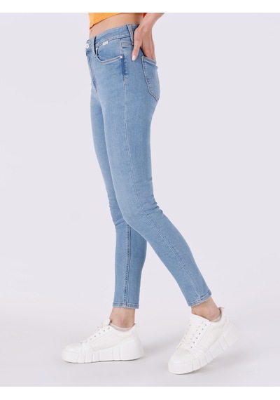 Colin's Colins 759 Lara Süper Slim Fit Normal Bel Dar Paça Mavi Kadın Pantolon 001