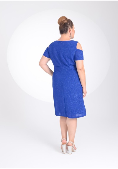 Lilas Xxl Büyük Beden Sax Renkli Omuz Detaylı Likralı Simli Abiye Elbise Saks Mavisi Lilas Xxl Büyük Beden Sax Renkli Omuz Detaylı Likralı Simli Abiye Elbise Saks Mavisi