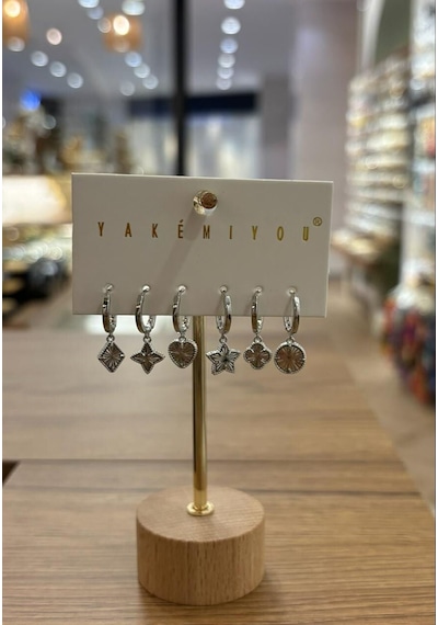 Yakemiyou Silver Karma Charmlı Altılı Küpe Çok Renkli