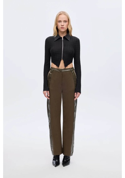 Quzu Gofre Dokulu Fermuarlı Crop Siyah Kadın Bluz Blz01121 Siyah