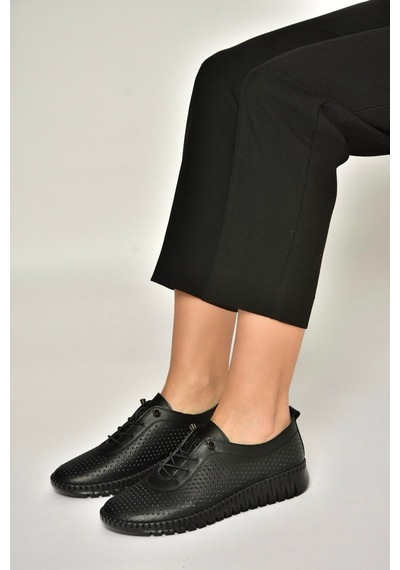 Fox Shoes Y555705103 Siyah Hakiki Deri Comfort Ortopedik Taban Kadın Ayakkabı Siyah