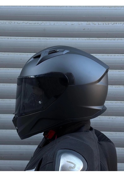 Gıvı 50.7 Mat Siyah Kask + Şeffaf Vizör Çok Renkli