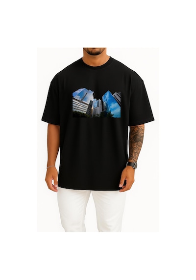 Bahriyeli Collection Oversize Hong Kong Mimarlık Binası Göğüs Tasarımlı Unisex T-shirt SIYAH