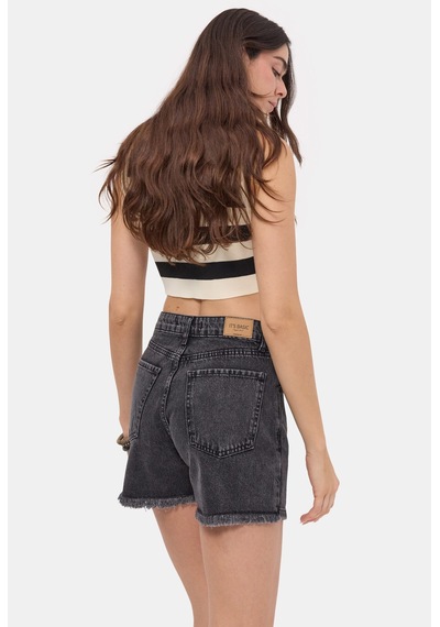 Itsbasic Kadın Gri Renk Önü Düğmeli Denim Şort Etek 1638 Gri