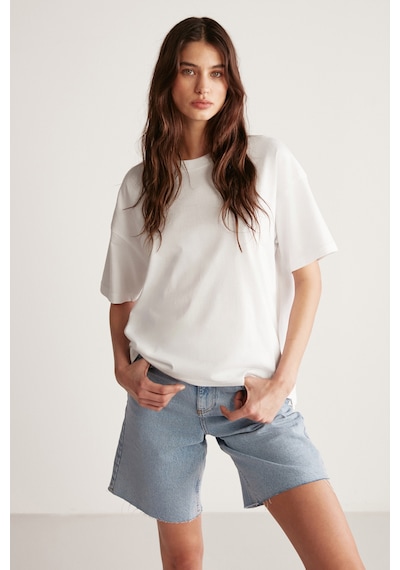 Grımelange Jemmy Kadın %100 Organik Pamuk Relaxed Fit Yırtmaçlı Yuvarlak Yakalı Beyaz T-shirt Beyaz
