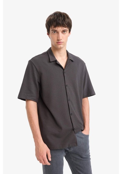 DeFacto Relax Fit Apaş Yaka Hafif Kumaş Yazlık Kısa Kollu Gömlek F2838AX25SPAR104