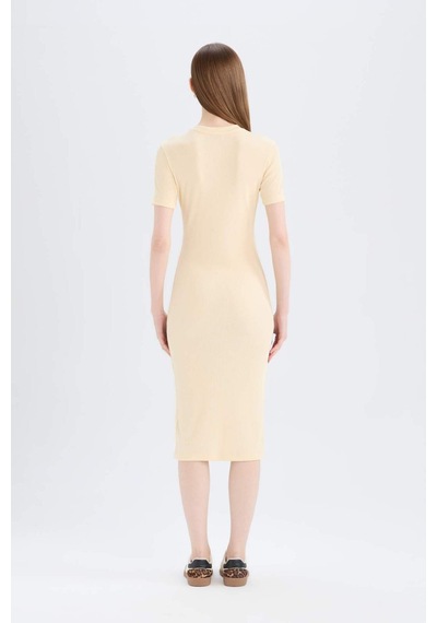 DeFacto Bodycon Vücudu Saran Bisiklet Yaka Fitilli Kaşkorse Kısa Kollu Midi Elbise E6926AX25SPYL251