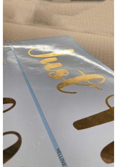 Gelin Arabası Plakalık Just Married Yazılı Beyaz Üzeri Gold Yazı Kendinden Yapışkanlı