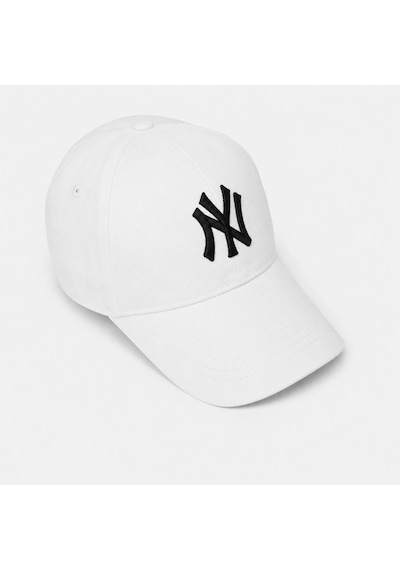 Karnas Şapka Karnas Nakış Detaylı Beyaz Spor Şapka Hafif Ve Konforlu Günlük Kullanım Tasarımı Renkli