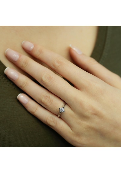 Lova E Renk 0,23 Karat Pırlanta Tektaş Yüzük - 1020077
