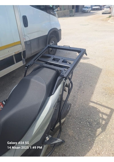 Honda Pcx Kızaklı Kurye Paket Çanta Demiri Ses Yapmaz Destekli