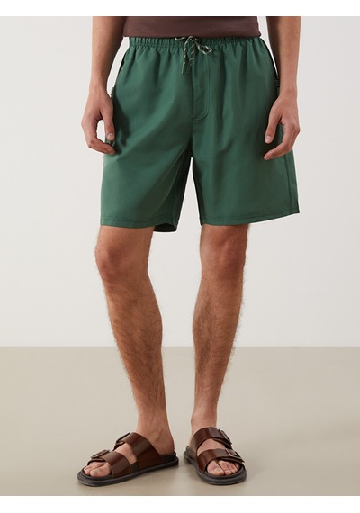 Lcwaıkıkı Classic Yeşil Kısa Boy Basic Erkek Deniz Şortu