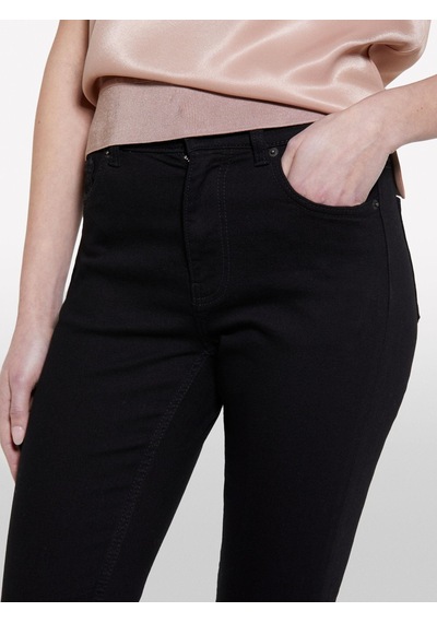 Sisley Streç Pamuklu Taş Yıkama Yüksel Bel Slim Fit Pantolon Kadın Siyah Denim Pantolon - 325p47kzle044 Lacivert Sisley Streç Pamuklu Taş Yıkama Yüksel Bel Slim Fit Pantolon Kadın Siyah Denim Pantolon - 325p47kzle044 Lacivert