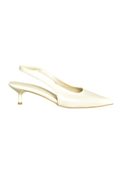 Fox Shoes U518439809 Bej Alçak Topuklu Kadın Ayakkabı Bej