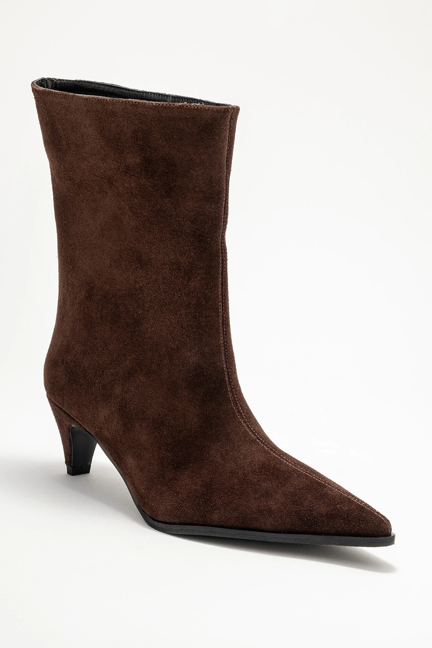 Luvishoes Luvi Shoes Aleo Kahverengi Süet Hakiki Deri Sivri Burunlu Kadın Kısa Topuklu Bot Süet Kahve Luvishoes Luvi Shoes Aleo Kahverengi Süet Hakiki Deri Sivri Burunlu Kadın Kısa Topuklu Bot Süet Kahve
