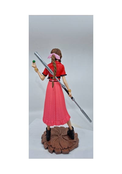 Final Fantasy Aerith Gainsborough Figür 30 Cm