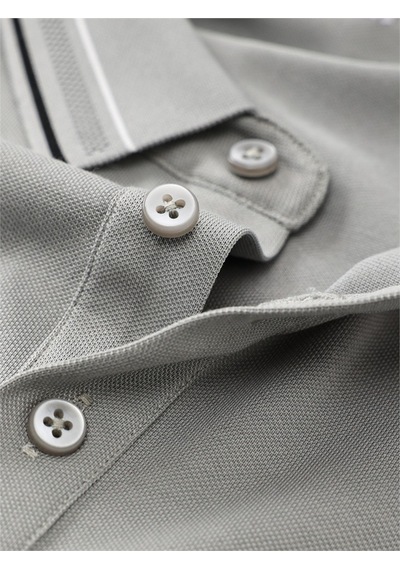 New Performance Premium Polo T-shirt %37,1 Pamuk %3,2 Asetat Elyafı %2,6 Dut İpeği %2,5 Keten %2,4 Spandex Grimsi Yeşil