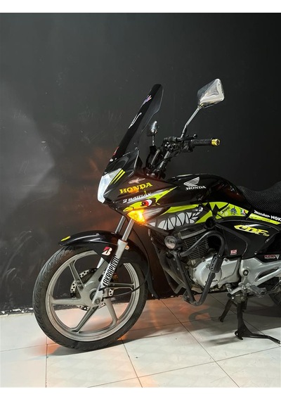 Honda CBF 150 Yeşil Shark Köpek Balığı Sticker Etiket Modeli