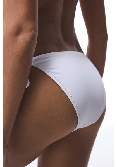 Penti Beyaz Nakışlı Bikini Altı