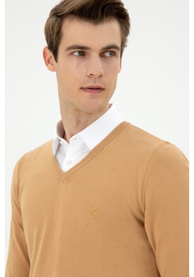 U.S. Polo Assn. Erkek Slim Fit V Yaka Camel Basic Kazak 50294764-VR015