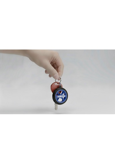 Yamaha Logolu Özel Tasarım Lastik Detaylı Motosiklet Anahtarlığı Kırmızı / Mavi Renk Seçenekleriyle Mavi