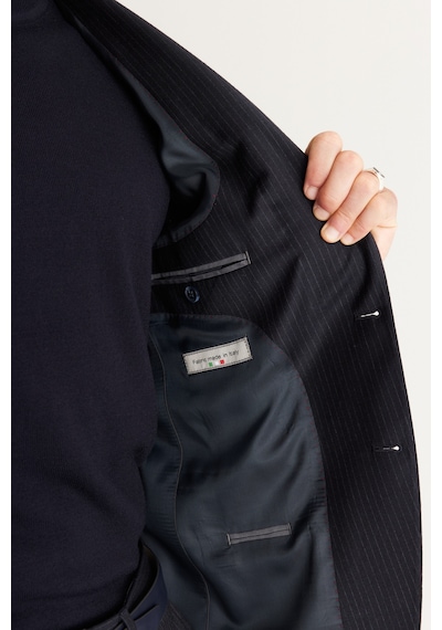 AC&Co / Altınyıldız Classics Erkek K.lacı Slim Fit Dar Kesim Kırlangıç Yaka %100 Yün Çizgili Takım Elbise K.lacı AC&Co / Altınyıldız Classics Erkek K.lacı Slim Fit Dar Kesim Kırlangıç Yaka %100 Yün Çizgili Takım Elbise K.lacı
