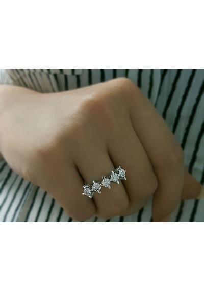 Sirius 1,25 Karat Görünümlü Pırlanta Beştaş Yüzük 0823R0123