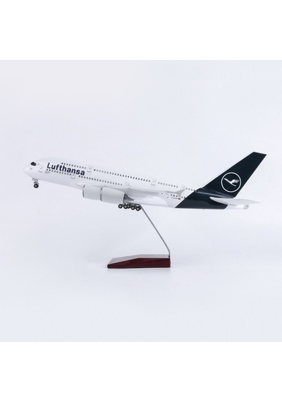 Lufthansa A380 Yolcu Uçağı Model Uçak 1/160 46cm