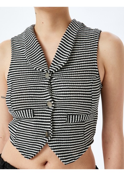 Koton V Yaka Düğmeli Slim Fit Crop Triko Yelek Siyah Çizgili 5sal90013ık Siyah Çizgili Siyah Koton V Yaka Düğmeli Slim Fit Crop Triko Yelek Siyah Çizgili 5sal90013ık Siyah Çizgili Siyah