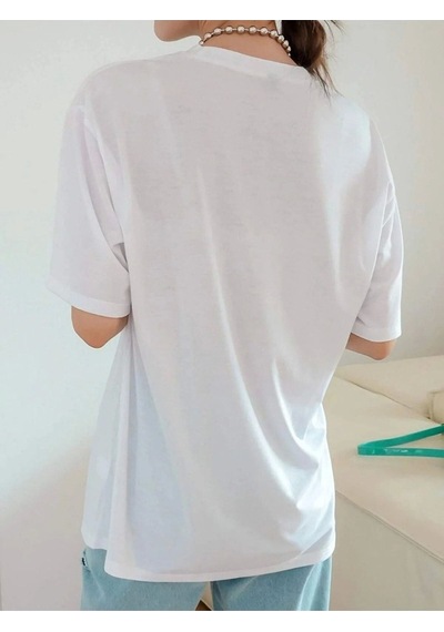 Kadın Beyaz Oversize Get Over Baskılı T-shirt. Beyaz