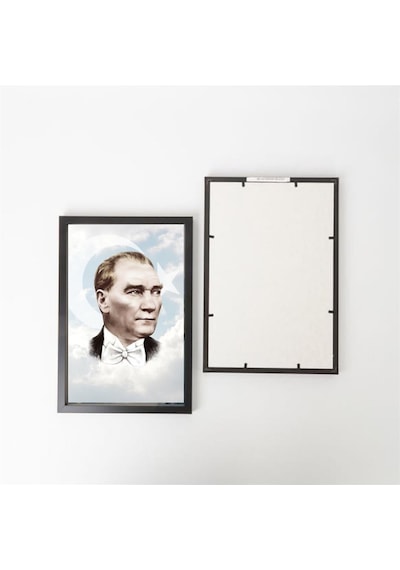 Atatürk Tasarımlı Yapışkanlı Sök Tak Çerçeve 20x30cm 32772