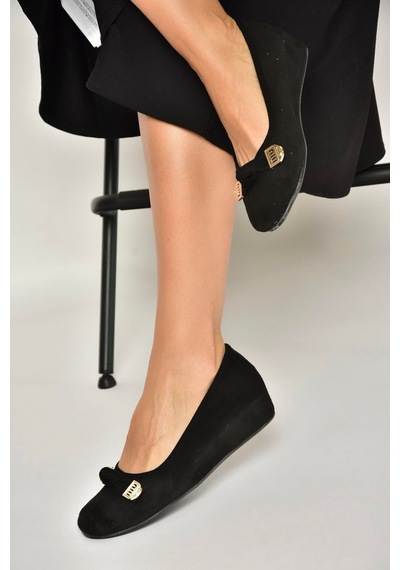 Fox Shoes Y250750702 Siyah Süet Alçak Dolgu Tabanlı Kadın Ayakkabı Siyah
