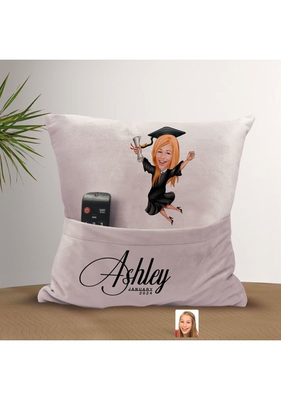 Bk Gift Kişiye Özel Mezun Karikatür Tasarımlı Organizer Kumanda Ve Atıştırmalık Cepli Pembe Kırlent Yastık-2 Arkadaşa Hediye, Cepli Yastık Sarı