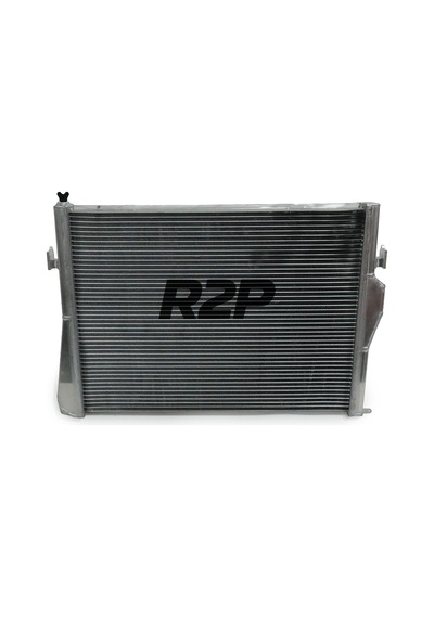 R2p Bmw E92 M3 Performans Radyatör