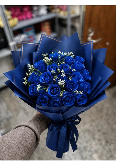Royal Blue Roses Diğer