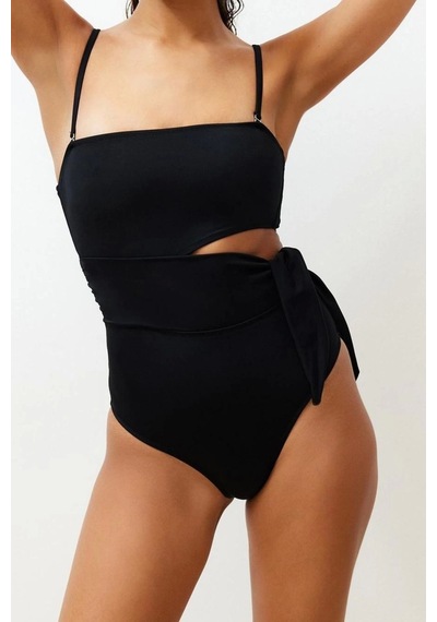 Ersefa Kadın Moda Atma Kap Askılı Brief Yaka Siyah Straplez Cut Out Penc